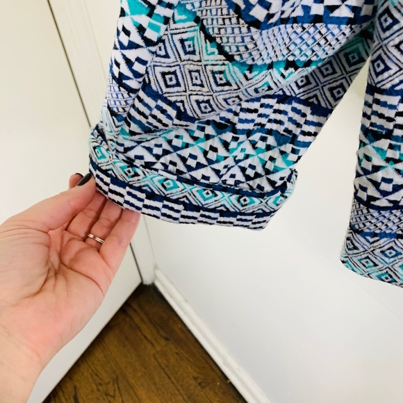 Erin London Patterned Three-Buttoned Blazer; XL - Picture 5 of 6